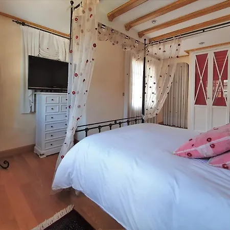 Casa Familiar Con Jardin “arana Etxea” Ebi01207 *