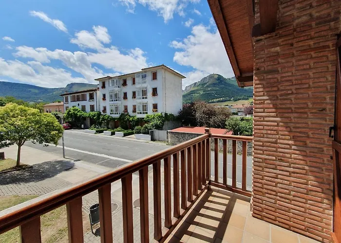 Дом отдыха Casa Familiar Con Jardin “arana Etxea” Ebi01207 *